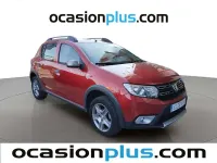 Usado Dacia Sandero Stepway Ambiance 90 CV (66 kW) 2018 Rojo Utilitario
