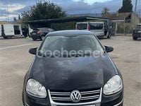 Usado VW Jetta Advance 105 CV (77 kW) 2007 Negro Berlina
