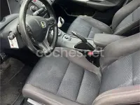 Usado Honda Civic Luxury 140 CV (102 kW) 2011 Rojo Berlina
