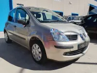 Usado Renault Modus Authentique 85 CV (62 kW) 2007 Beige Monovolumen