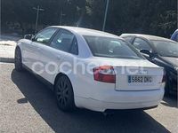 Usado Audi A4 S-Line 115 CV (84 kW) 2001 Blanco Familiar