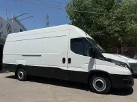Usado Iveco Daily 176 CV (129 kW) 2024 Blanco Berlina