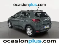 Usado Dacia Sandero Expression 91 CV (66 kW) 2024 Verde SUV