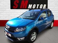 Usado Dacia Sandero Stepway 90 CV (66 kW) 2016 Azul Berlina