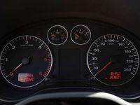 Usado Audi A3 141 CV (103 kW) 2005 Amarillo Berlina