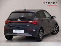 Usado Hyundai i20 80 CV (58 kW) 2025 Gris Utilitario