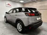 Usado Peugeot 3008 Active 130 CV (95 kW) 2021 Gris / plata SUV