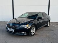 Usado Skoda Superb Active 150 CV (110 kW) 2018 Negro Berlina