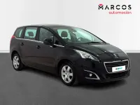 Usado Peugeot 5008 Active 115 CV (84 kW) 2014 Monovolumen