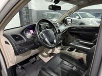 Usado Lancia Voyager Platinum 178 CV (130 kW) 2013 Gris / plata Monovolumen