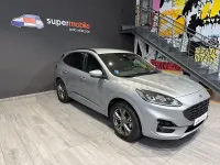 Usado Ford Kuga ST-Line 225 CV (165 kW) 2023 Gris / plata SUV