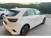 Usado Kia Ceed 100 CV (73 kW) 2025 Blanco Utilitario