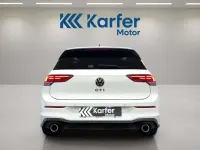 Usado VW Golf VIII GTI 245 CV (180 kW) 2021 Blanco Utilitario