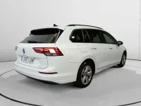 Usado VW Golf VIII Life 110 CV (80 kW) 2022 Blanco Familiar