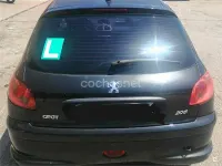 Usado Peugeot 206 75 CV (55 kW) 2007 Negro Berlina