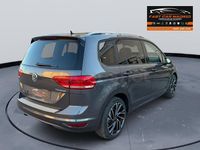 Usado VW Touran Edition 116 CV (85 kW) 2019 Gris / plata Monovolumen