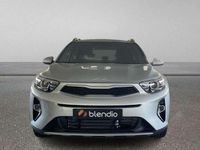Usado Kia Stonic 101 CV (74 kW) 2025 Plateado SUV