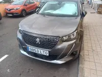 Usado Peugeot 2008 Active 110 CV (80 kW) 2021 Negro SUV