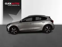 Usado Ford Focus Active 155 CV (114 kW) 2024 Plateado Berlina