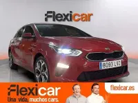 Usado Kia Ceed 136 CV (100 kW) 2021 Rojo Utilitario