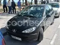 Usado Peugeot 206 75 CV (55 kW) 2004 Negro Berlina