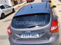 Usado Ford Focus Trend 115 CV (84 kW) 2011 Beige Berlina