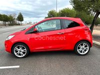 Usado Ford Ka 69 CV (50 kW) 2016 Rojo Berlina