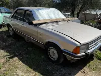 Usado Ford Granada Ghia 150 CV (110 kW) 1982 Beige Berlina
