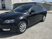 Usado Skoda Octavia GreenLine 105 CV (77 kW) 2013 Negro Utilitario