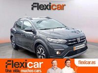 Usado Dacia Sandero Comfort 101 CV (74 kW) 2022 Gris Utilitario