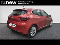 Usado Renault Clio V Zen 140 CV (102 kW) 2021 Rojo Berlina