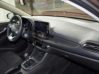 Usado Hyundai i30 120 CV (88 kW) 2023 Marrón Berlina