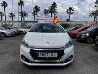 Usado Peugeot 208 Active 100 CV (73 kW) 2016 Blanco Utilitario