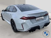 Używany BMW M5 M Sport 727 KM (534 kW) 2025 Szary Sedan/Limuzyna