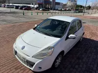 Usado Renault Clio Collection 75 CV (55 kW) 2013 Blanco Utilitario