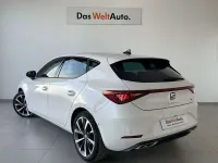 Usado Seat Leon FR 131 CV (96 kW) 2023 Blanco Utilitario