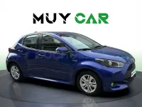 Usado Toyota Yaris Hybrid Business Edition 116 CV (85 kW) 2020 Azul Berlina