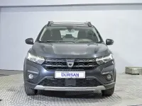 Usado Dacia Sandero Essentiel 100 CV (73 kW) 2021 Gris / plata Berlina