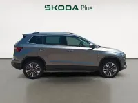 Usado Skoda Karoq Selection 150 CV (110 kW) 2025 Gris SUV
