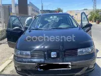 Usado Seat Leon Stella 110 CV (80 kW) 2002 Negro Utilitario