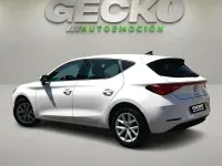 Usado Seat Leon Style 110 CV (80 kW) 2021 Blanco Utilitario