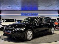 Usado BMW 318 150 CV (110 kW) 2022 Negro Familiar