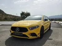 Usado Mercedes A35 AMG 306 CV (225 kW) 2019 Amarillo Berlina