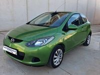 Usado Mazda 2 Active 75 CV (55 kW) 2009 Verde Utilitario