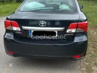 Usado Toyota Avensis Advance 124 CV (91 kW) 2012 Negro Berlina