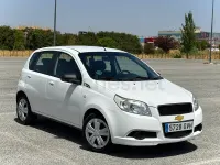 Usado Chevrolet Aveo LS 84 CV (61 kW) 2010 Blanco Berlina