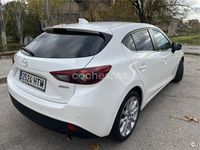 Usado Mazda 3 Luxury 120 CV (88 kW) 2013 Blanco Berlina