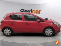 Usado Opel Corsa Expression 75 CV (55 kW) 2017 Rojo Utilitario