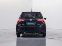 Usado Toyota Yaris Hybrid Active 75 CV (55 kW) 2018 Negro Berlina
