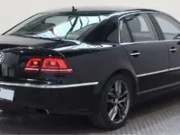 Usado VW Phaeton 335 CV (246 kW) 2016 Negro metalizado Berlina